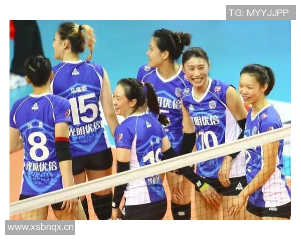 泰国队换人出现意外情况裁判与中国队共同调解纷争