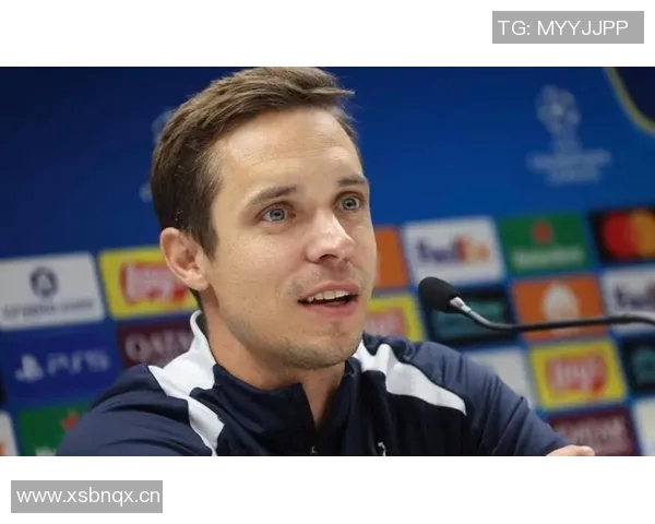 比塞克期待成为齐沃心目中的理想球员并渴望获得他的信任与支持 比塞克期待成为齐沃心目中的理想球员并渴望获得他的信任与支持