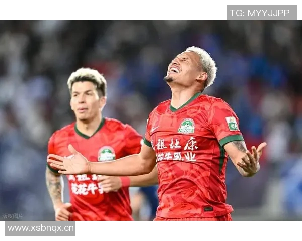 河南队凭借定位球进攻本赛季打入29球领跑中超球队展现强大实力